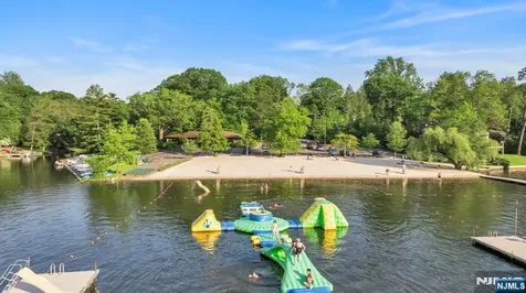 1118 Pines Lake Drive Wayne NJ 07470