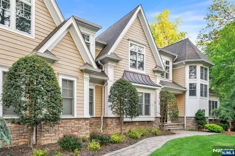 1118 Pines Lake Drive Wayne NJ 07470