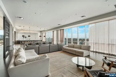 1 Executive Drive Fort Lee NJ 07024