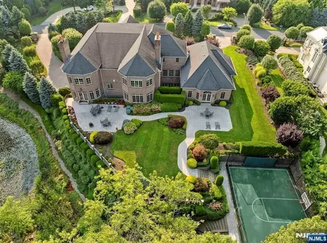 196 Vaccaro Drive Cresskill NJ 07626