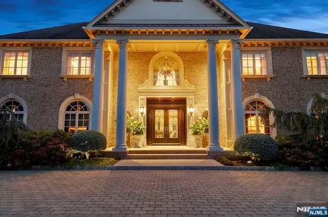 196 Vaccaro Drive Cresskill NJ 07626