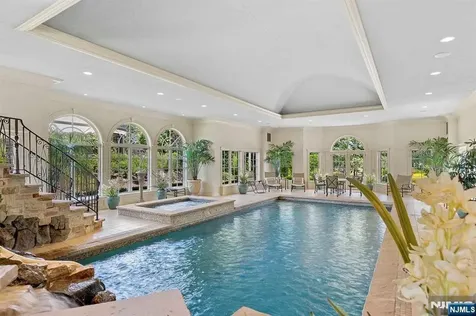 196 Vaccaro Drive Cresskill NJ 07626