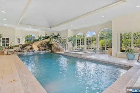 196 Vaccaro Drive Cresskill NJ 07626