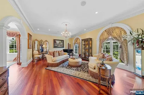 196 Vaccaro Drive Cresskill NJ 07626