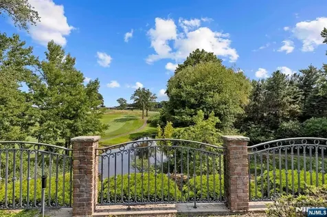 196 Vaccaro Drive Cresskill NJ 07626