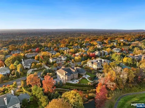 196 Vaccaro Drive Cresskill NJ 07626
