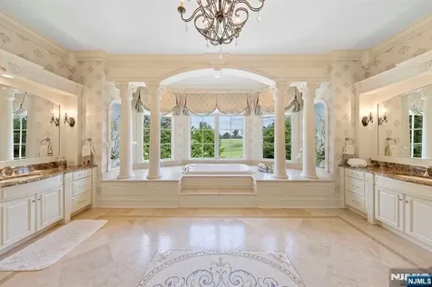 196 Vaccaro Drive Cresskill NJ 07626