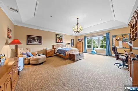 196 Vaccaro Drive Cresskill NJ 07626
