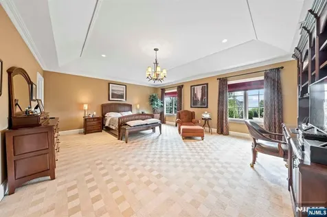 196 Vaccaro Drive Cresskill NJ 07626