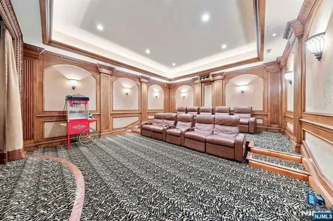 196 Vaccaro Drive Cresskill NJ 07626