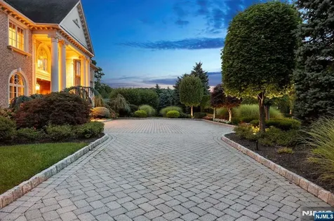 196 Vaccaro Drive Cresskill NJ 07626