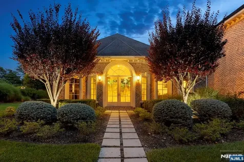 196 Vaccaro Drive Cresskill NJ 07626