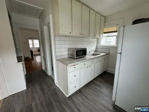 419 Lake Avenue Lyndhurst NJ 07071