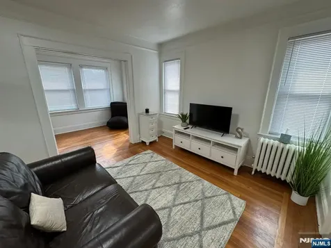 419 Lake Avenue Lyndhurst NJ 07071
