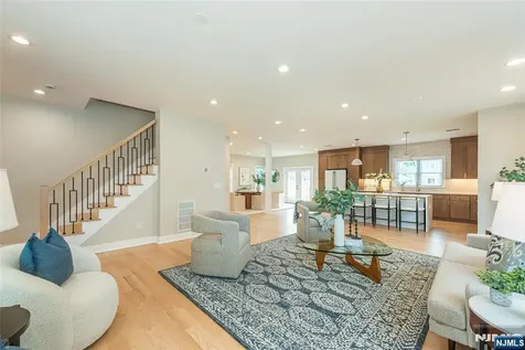 19 Brentwood Drive Verona NJ 07044