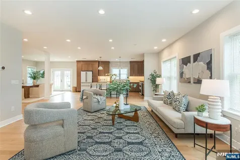 19 Brentwood Drive Verona NJ 07044