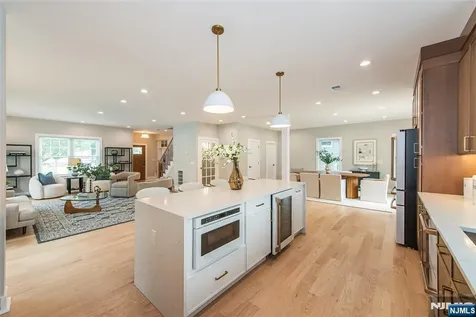 19 Brentwood Drive Verona NJ 07044