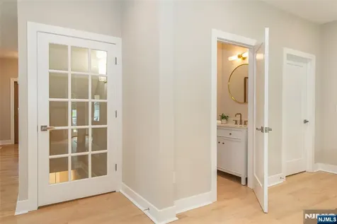 19 Brentwood Drive Verona NJ 07044