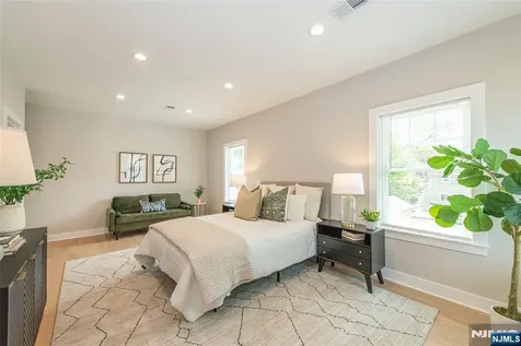 19 Brentwood Drive Verona NJ 07044