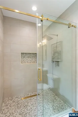 19 Brentwood Drive Verona NJ 07044