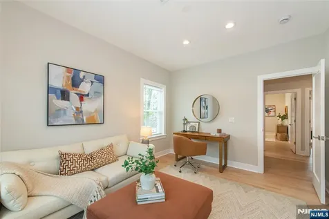 19 Brentwood Drive Verona NJ 07044