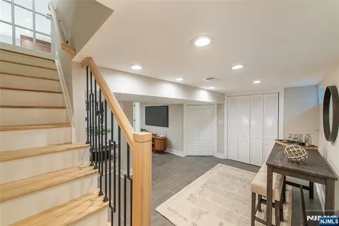 19 Brentwood Drive Verona NJ 07044