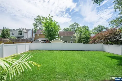 19 Brentwood Drive Verona NJ 07044