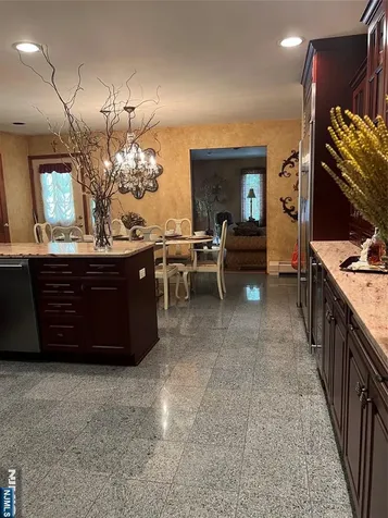 732 Mardinly Avenue Franklin Lakes NJ 07417
