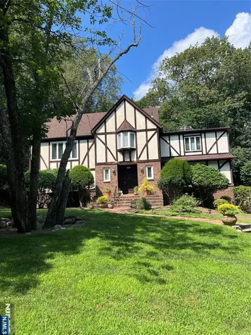 732 Mardinly Avenue Franklin Lakes NJ 07417