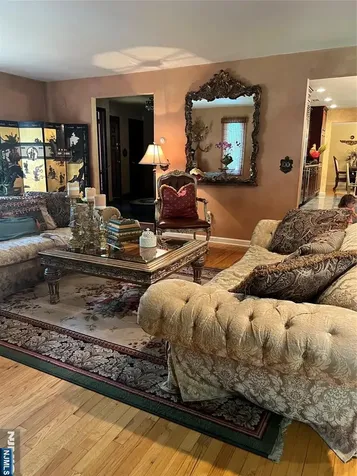 732 Mardinly Avenue Franklin Lakes NJ 07417