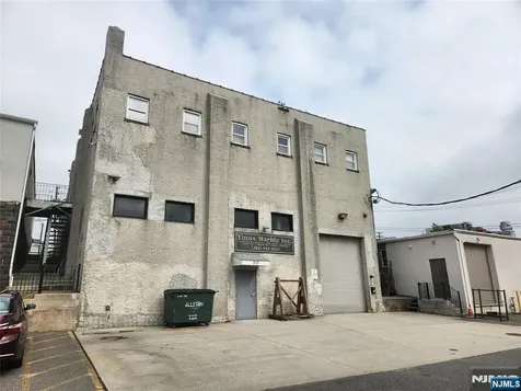 319 10th Street Fairview NJ 07022