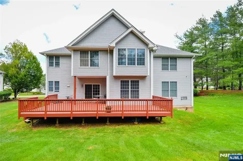 1 Woods Edge Road Old Tappan NJ 07675