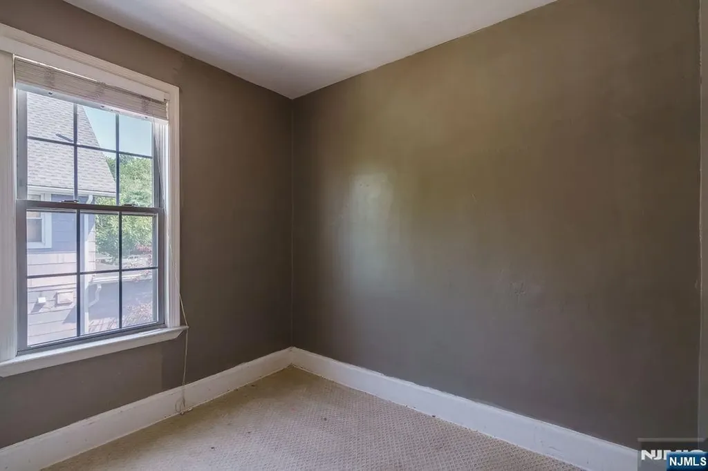 131 Prospect Avenue Bergenfield NJ 07621