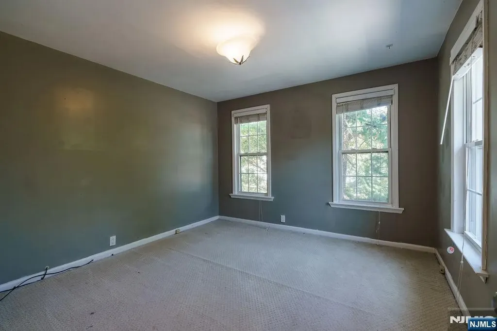 131 Prospect Avenue Bergenfield NJ 07621