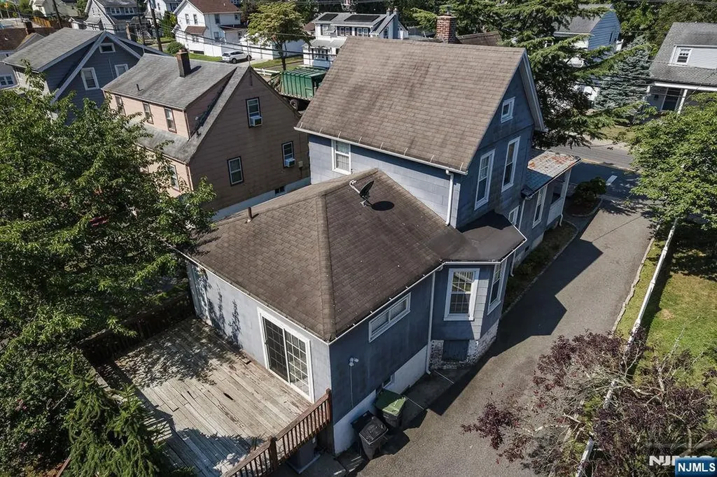 131 Prospect Avenue Bergenfield NJ 07621