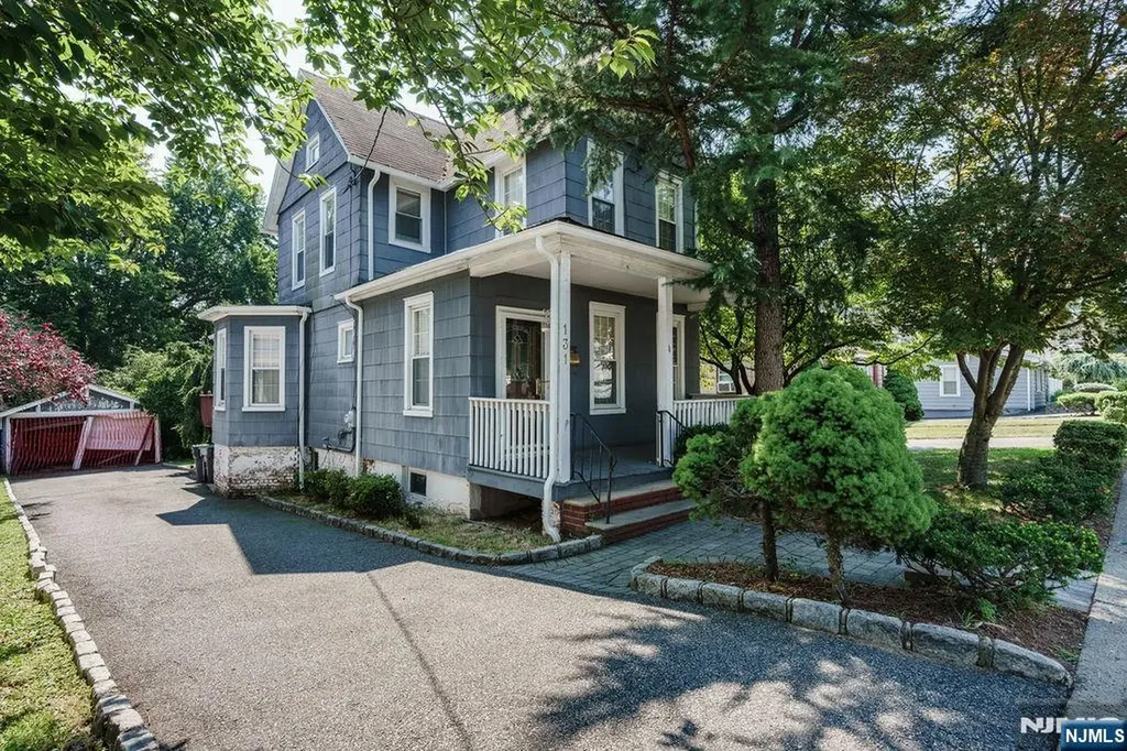 131 Prospect Avenue Bergenfield NJ 07621