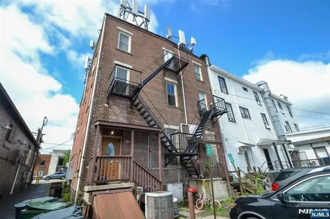 141-143 Main Street Hackettstown NJ 07840