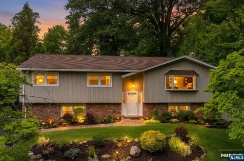 11 Michael Street Woodcliff Lake NJ 07677