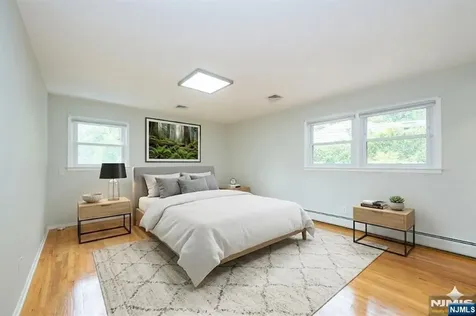 11 Michael Street Woodcliff Lake NJ 07677
