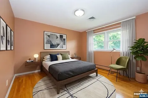 11 Michael Street Woodcliff Lake NJ 07677