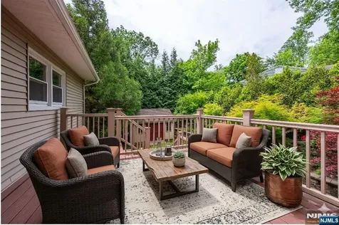 11 Michael Street Woodcliff Lake NJ 07677
