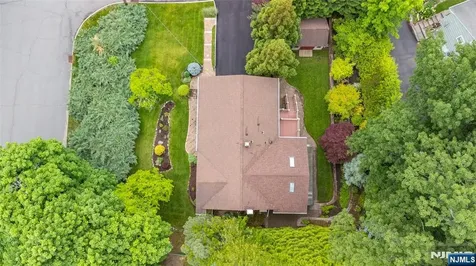 11 Michael Street Woodcliff Lake NJ 07677