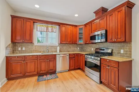 32 Spruce Avenue Emerson NJ 07630