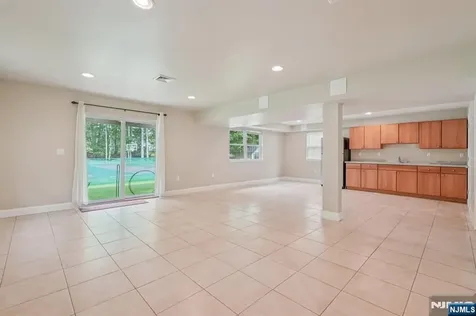 32 Spruce Avenue Emerson NJ 07630