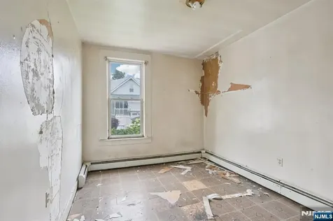 405 N 8th Street Prospect Park NJ 07508