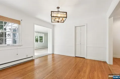 674 Ackerman Avenue Glen Rock NJ 07452