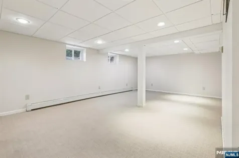 674 Ackerman Avenue Glen Rock NJ 07452