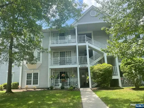 124 Raintree Lane Mahwah NJ 07430