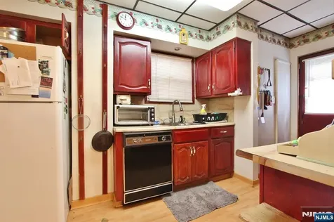 8610 Columbia Avenue North Bergen NJ 07047