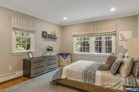217 Navajo Drive Wyckoff NJ 07481